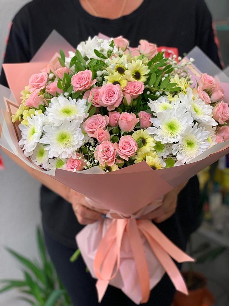 Букет цветов из: Розы и Хризантемы в Алексеевка Алексеевский район